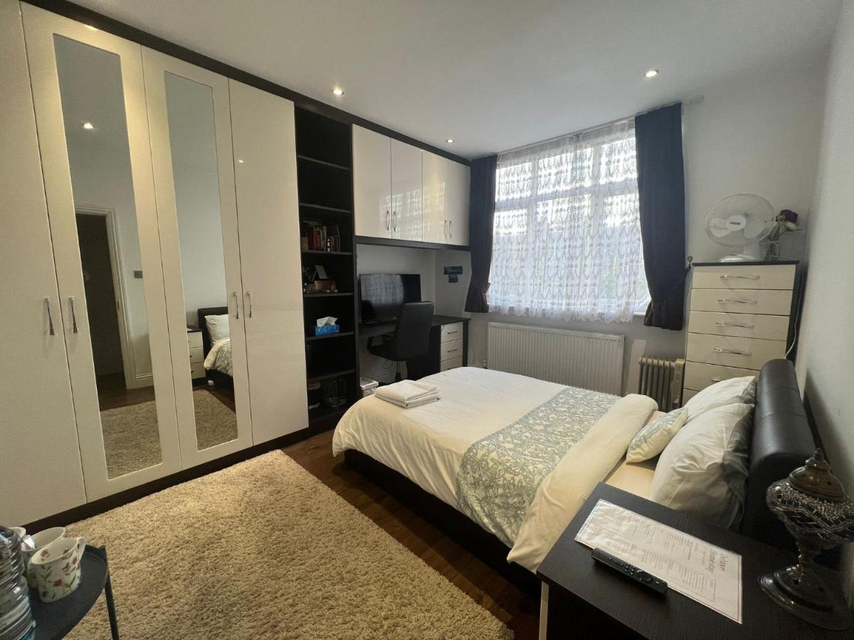 Deluxe Homestay Near Tottenham Hotspur Stadium London Exteriör bild